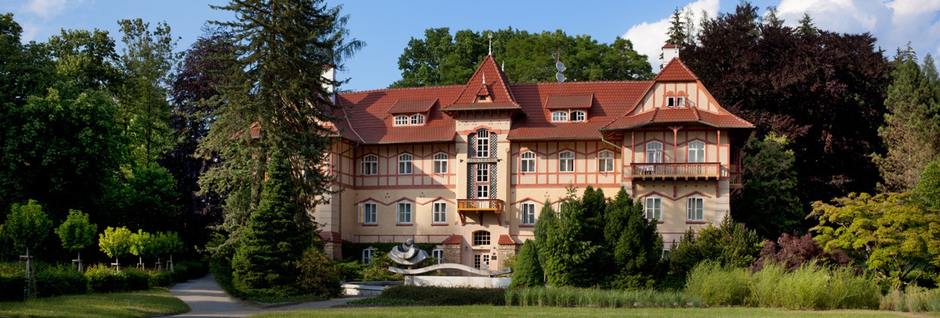 LÁZNĚ LUHAČOVICE - ALEXANDRIA **** SPA & WELLNESS HOTEL